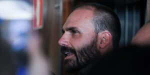 Primeira Turma do STF mantém condenação de Eduardo Bolsonaro