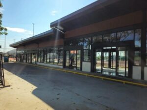 Estação do BRT em frente ao Shopping Pantanal entra na fase final de construção em Cuiabá