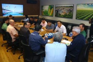 Fabricante chinesa de máquinas agrícolas define primeira concessionária do Brasil em Sinop e estuda montadora