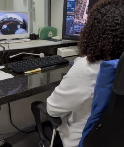 Fila Zero em Cuiabá: parceria privada libera tomografias e ressonâncias para destravar a Regulação na saúde pública