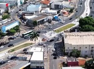 Obras do BRT mudam trânsito na Av. do CPA em Cuiabá; veja como fazer o novo retorno