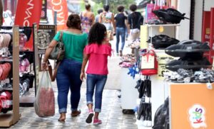 Procon de Cuiabá aperta fiscalização sobre festas infantis e compras para o Dia das Crianças